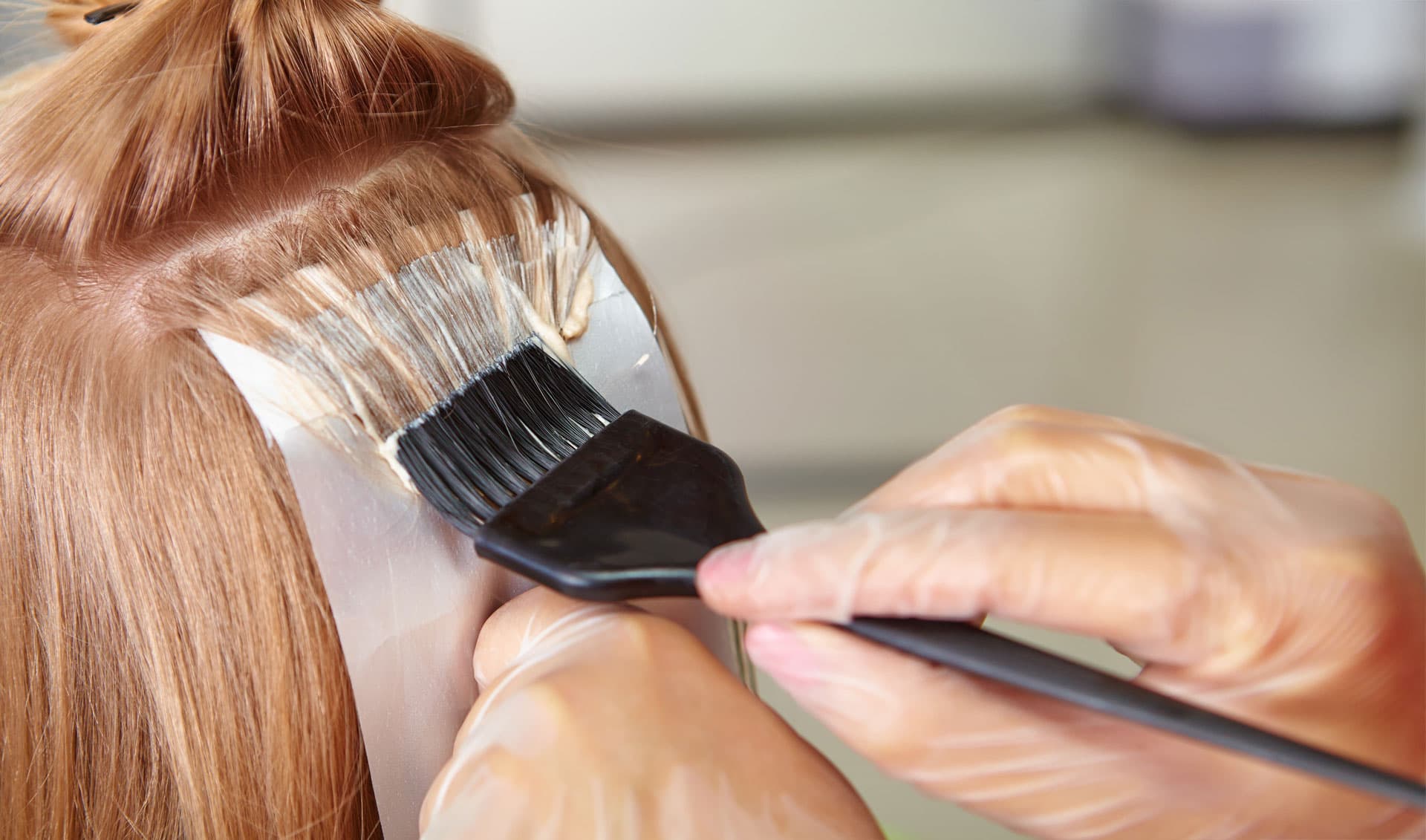 ¡Cambia de look con nuestros expertos en coloración en Mos y conquista!