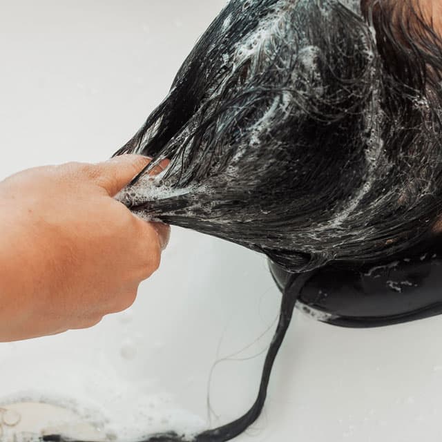 Ponte en contacto con Sara Lago Estilistas